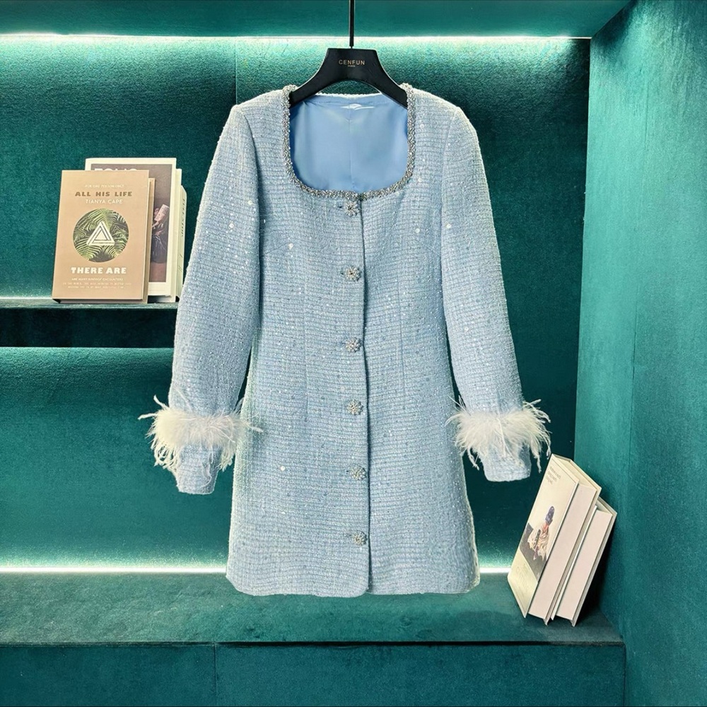 Elegant Blue Tweed Coat with Feather Cuffs size0
